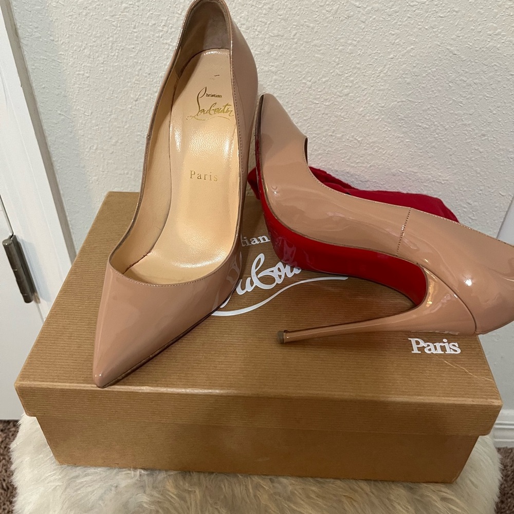 Christian Louboutin So Kate